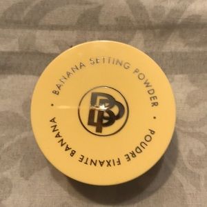 BellaPierre Banana Setting Powder